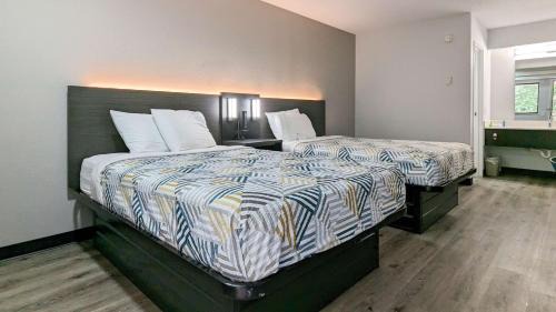 Nashua Hotel | Motel 6-Nashua, NH