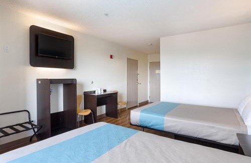 Page Hotel | Motel 6-Page, AZ