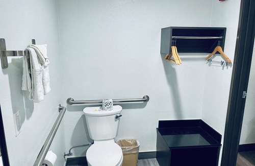 San Bernardino Hotel | Motel 6 San Bernardino, CA - North