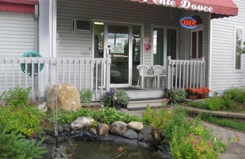Magog Hotel | Motel de la Pente Douce