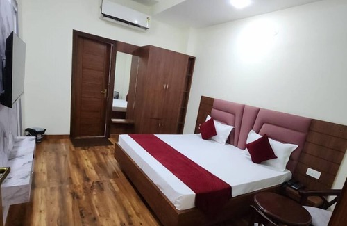 Roorkee Hotel | Motel Dwarika