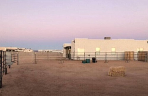 Wittmann House | Motorcycle/ATV Bring your toys to the open desert 🏜