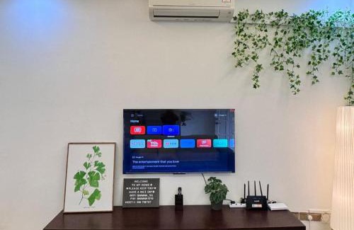 Taman Mount Austin House | Mount Austin JB Homestay 3 beds Free 2-3 Car Parks