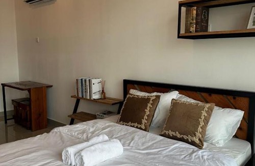 Taman Mount Austin Apartment | Mount Austin Lake View