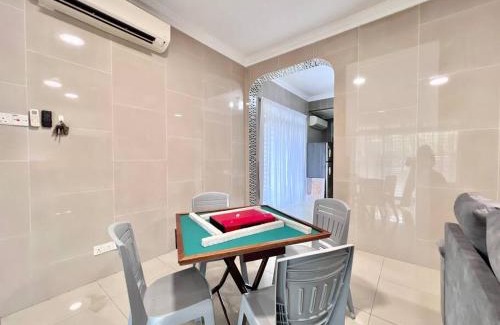 Taman Mount Austin House | Mount Austin Landed Corner House 11 pax BBQ Pit Mahjong