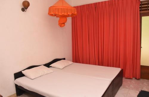 Kotapola Hotel | Mount Crest Inn Deniyaya
