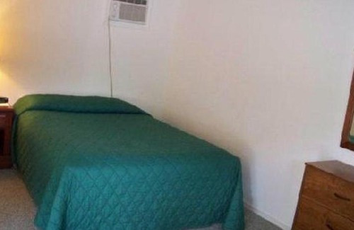 Center Ossipee Hotel | Mount Whittier Motel