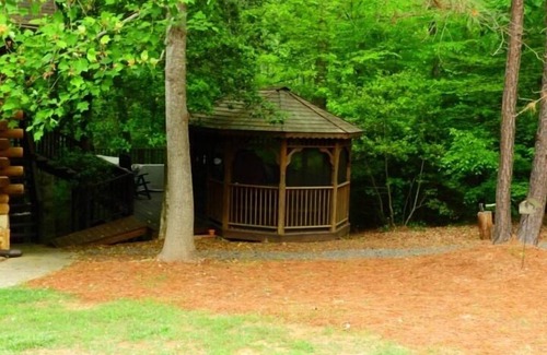 Mount Gilead House | Mountain Cabin, Lake Tillery, Uwharrie National Forest