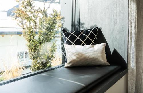 Kappl Apartment | Mountain Chalet Kappl - Luxury - Near Ischgl - Panorama Mountain View - Penthouse & Chalets