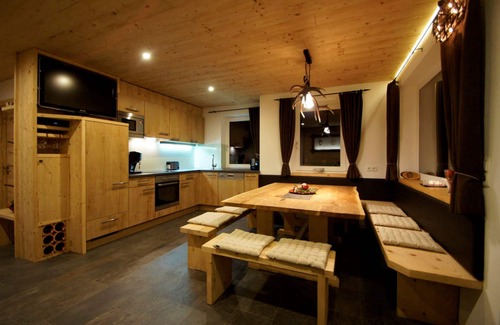 Pankrazberg Apartment | Mountain Chalet Zillertal - Family holiday on the mountain near the spa