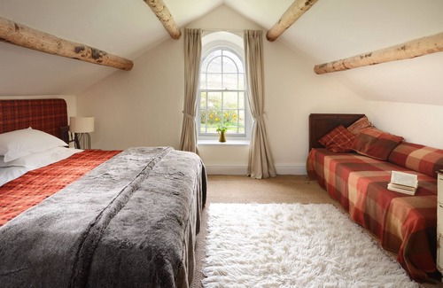 Rhyd-y-clafdy Cottage | Mountain Cottage with stunning Views towards the sea