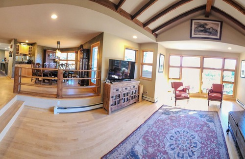 Kerr Gulch House | Mountain Escape, Prestigious Kerr Gulch Valley!