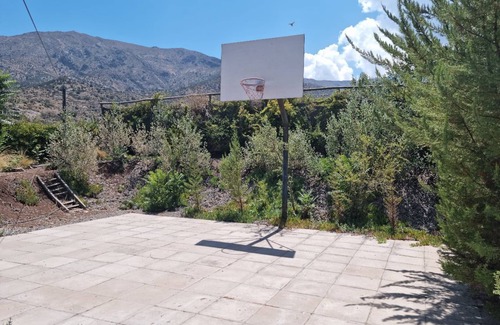 San Esteban House | Mountain House in San Francisco de los Andes, ideal for families.