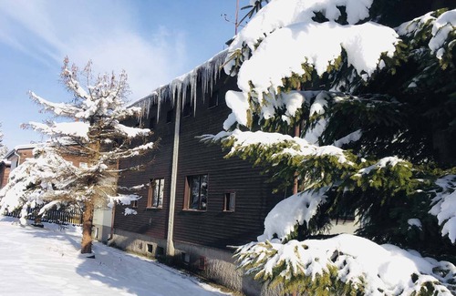 Jachymov Cabin | Mountain hut in the heart of the Erzgebirge for larger groups. Pet friendly!