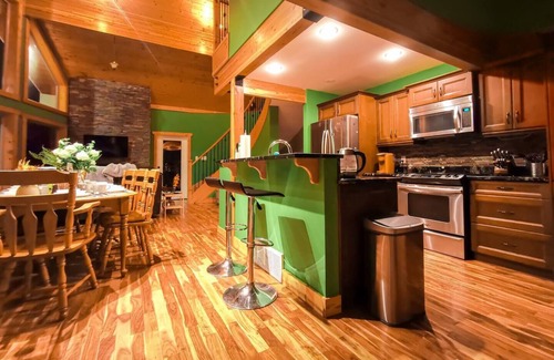 East Kootenay House | Mountain & Lake Koocanusa + Nearby Fernie