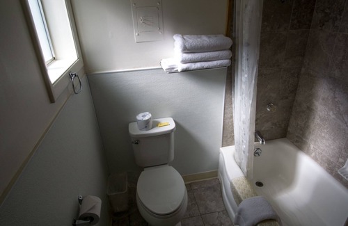 East Glacier Park Village Hotel | Mountain Pine Motel