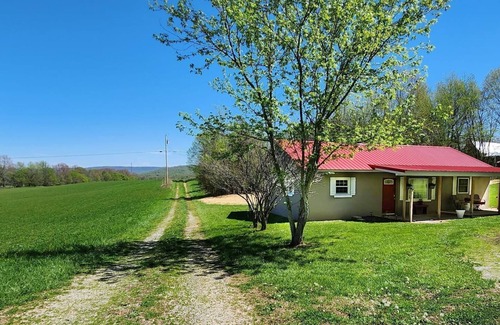 Saint Andrews House | Mountain Point of View Cottage