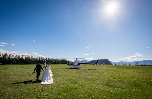 Wanaka Cabin | Mountain Range Lodge- Space, Privacy, Luxury.
