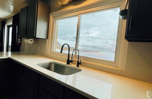 Eden Cabin | Mountain Retreat for skiing, hiking, biking, water sports or relaxing