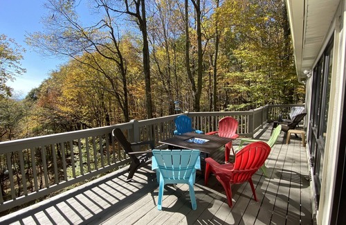 Wolf Laurel Cabin | Mountain Top Cabin in Wolf Laurel, just North of Asheville