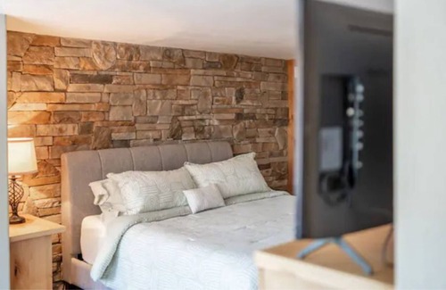 Garden Valley Apartment | Mountain Top Cellar