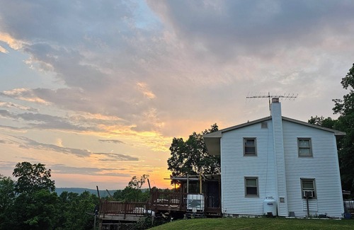 Town of Broome Cottage | Mountain Top Home for Couples w. Large Deck near Windham - Best Stargazing in NY
