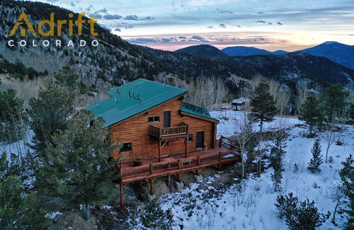 Idaho Springs Cabin | Mountain Top Modern Luxury Lodge w/360 Views and Sauna
