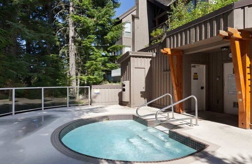 Upper Village House | Mountain townhouse w/fireplace & ski-in access