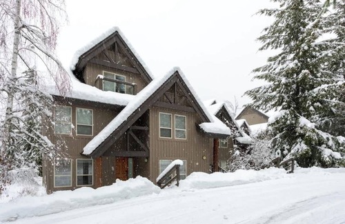 Upper Village House | Mountain townhouse w/fireplace & ski-in access