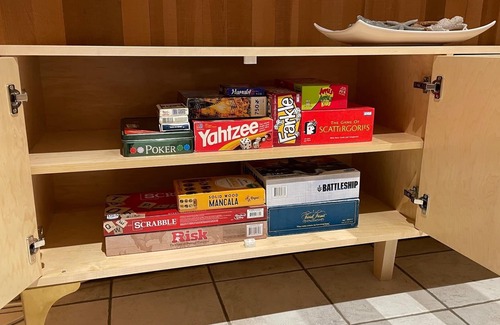 Northwest Portland Apartment | Mountain, Valley, Forest Views from your Private Hot Tub, Close to Hiking Trails