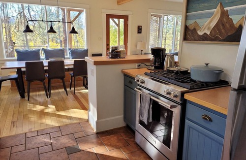 Winthrop House | Mountain View Castle-Dog Friendly and a Block Above Winthrop!