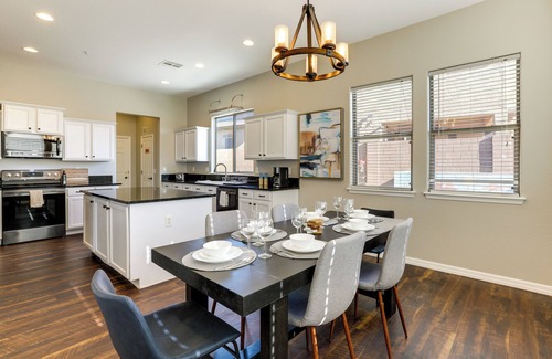 Estrella Mountain Ranch House | Mountain View Desert Retreat with 5 Bedrooms! Heated Saltwater Pool - Estrella