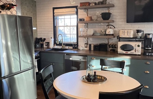 New Paltz Cottage | Mountain View escape