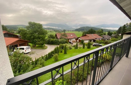 Bergen Ski Chalet | Mountain View Lodge Mountain view from every room
