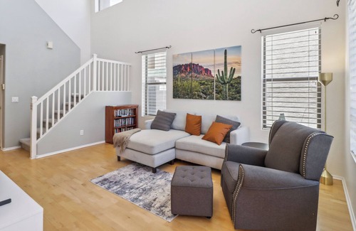 Foothills Club West House | Mountain-View Phoenix Hideaway w/ Patio & Swing!