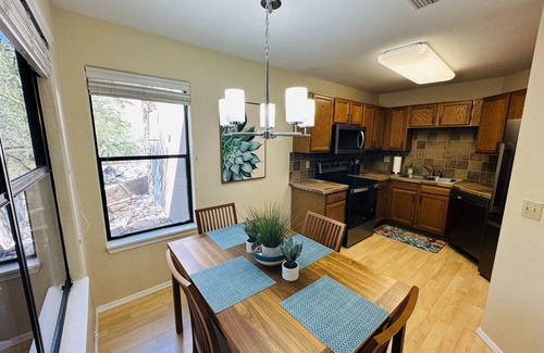 Tucson Condo | Mountain View, Resort Style Condo
