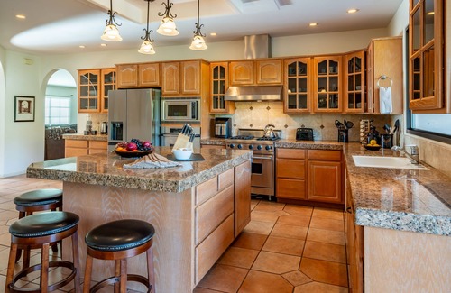 Foothill House | Mountain View Retreat - San Roque Tranquil Mountain Oasis
