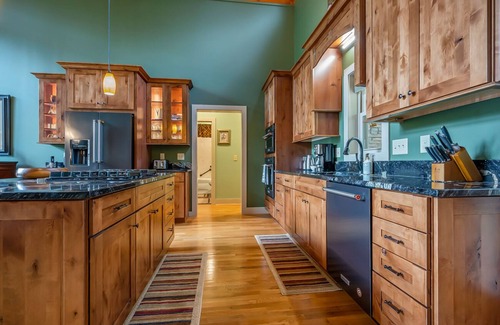 Lake Lure House | Mountain View Retreat | A Lake Lure Destination with Amazing Views