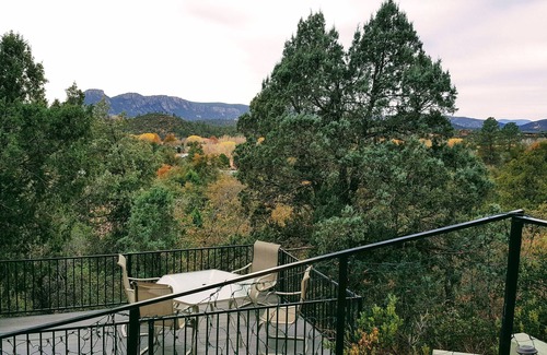 Star Valley House | Mountain Views and Private Jacuzzi