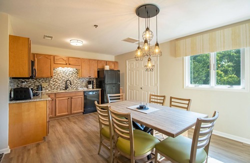McGaheysville Condo | Mountain Views, Private Balcony, Resort amenities!