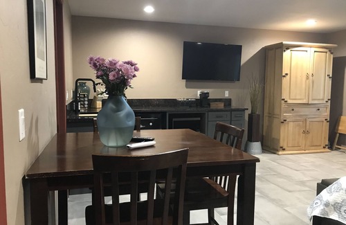 Tucson Apartment | Mountain View’s. Stunning Sunset’s. Outdoor Activities. Minutes From Downtown.