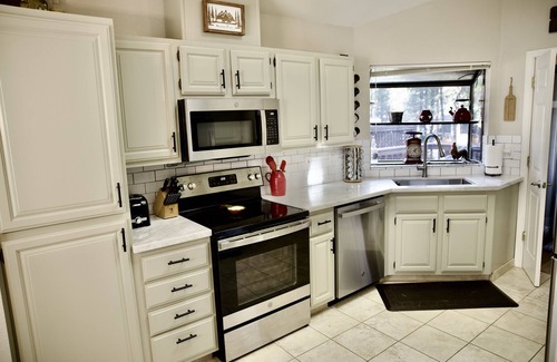 Plumas Eureka Estates House | Mountains are calling. Golf, play, and relaxation awaits!