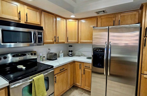 Paradise Valley Village Condo | Mountains, Golf, Sunsets!