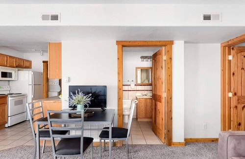 Saint Mary's Condo | Mountaintop condo | 20 mins to downtown Miner Street | walk to trailhead "St Mary's Glacier Getaway"