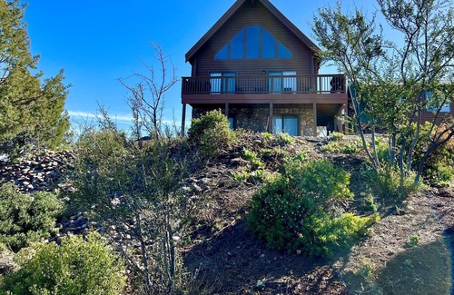 Highland Pines Cabin | Mountainview Lodge - Prescott Cabin Rentals