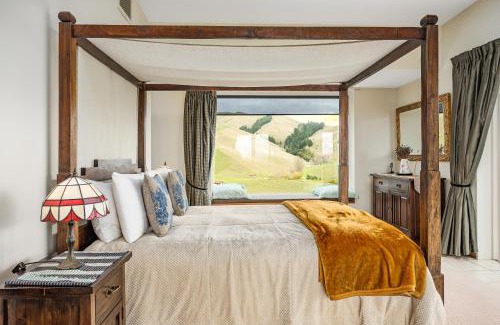 Blenheim House | Mountainview Villa Suite in an 6-bedroom Villa