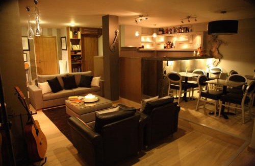 Steni Hotel | Mousiko Pandoxeio