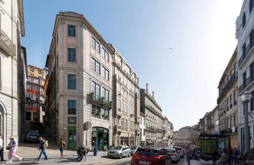 Centro / Baixa Apartment | Mouzinho Luxury 3BR Flat l 5 min Walk to Ribeira by Lovelystay