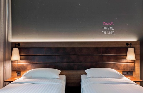 Ostend Hotel | MOXY Frankfurt East