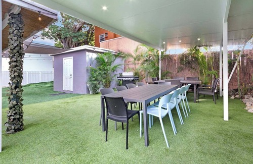 Little Havana Villa | Mr Purple House | Pool+Hot Tub | Little Havana